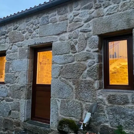 Casa Con Encanto En Ribeira Sacra Semesterbostad