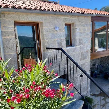 Casa Con Encanto En Ribeira Sacra Semesterbostad Ourense
